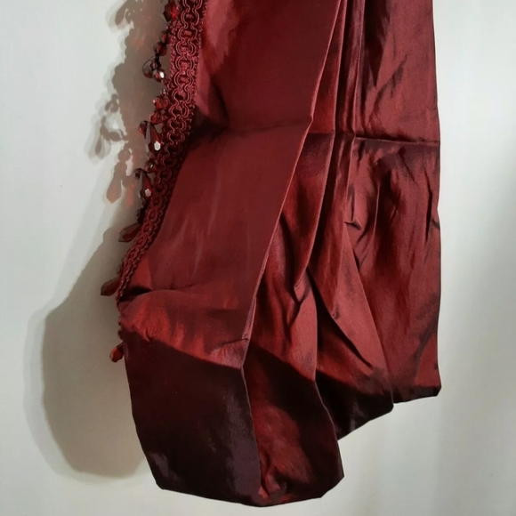 Peri Argentina (1) crescent valance 32" x 22" OPEN BOX/REPACKAGED Burgandy - Picture 3 of 13